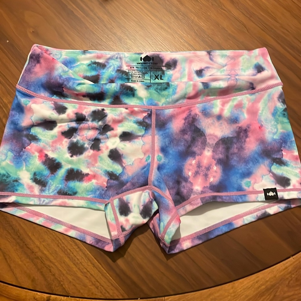 WodBottom CrossFit style booty short.   XL. Tie dye pattern